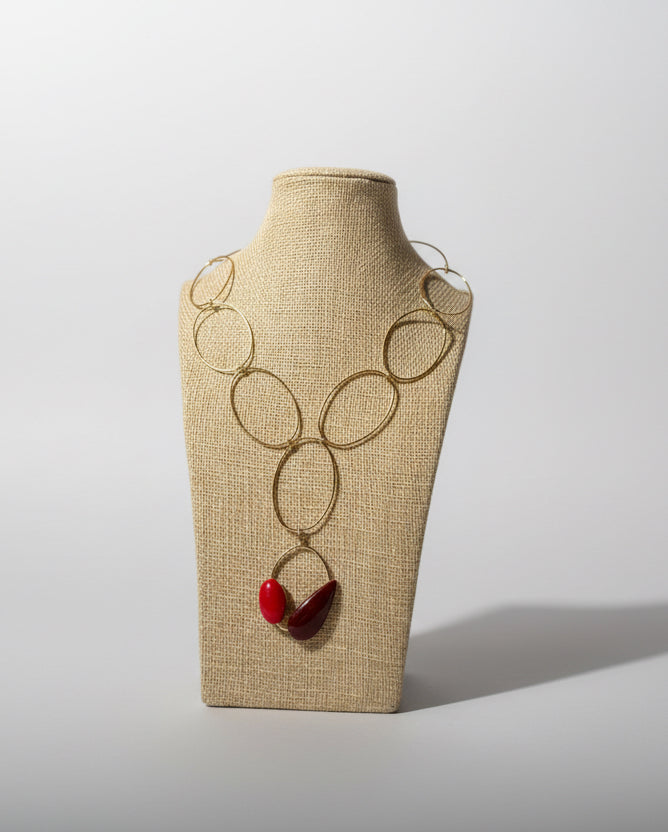 Collier rouge impérial